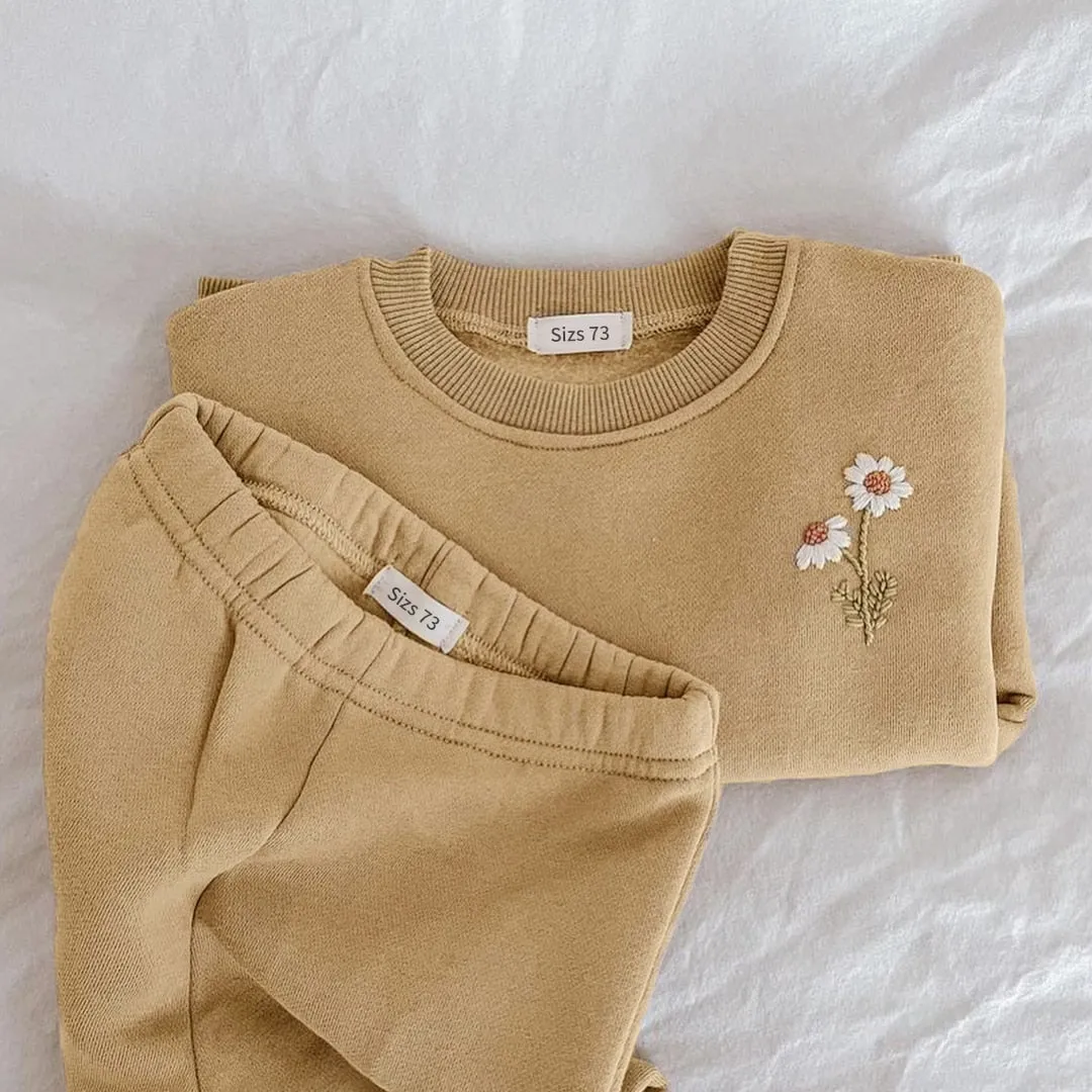 Beige Daisy Jumper & Joggers Lounge Set