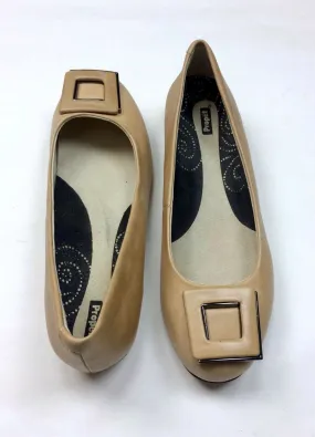 Propet Size 7.5 Tan Shoes NWOB