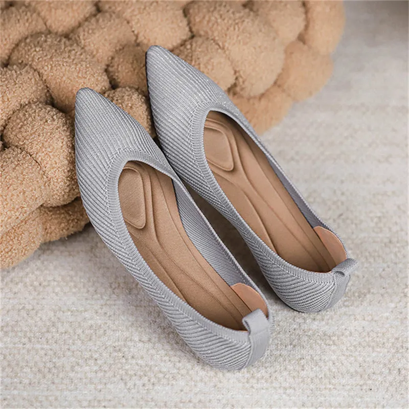 Vogue Solid Color Pointed Toe Flats