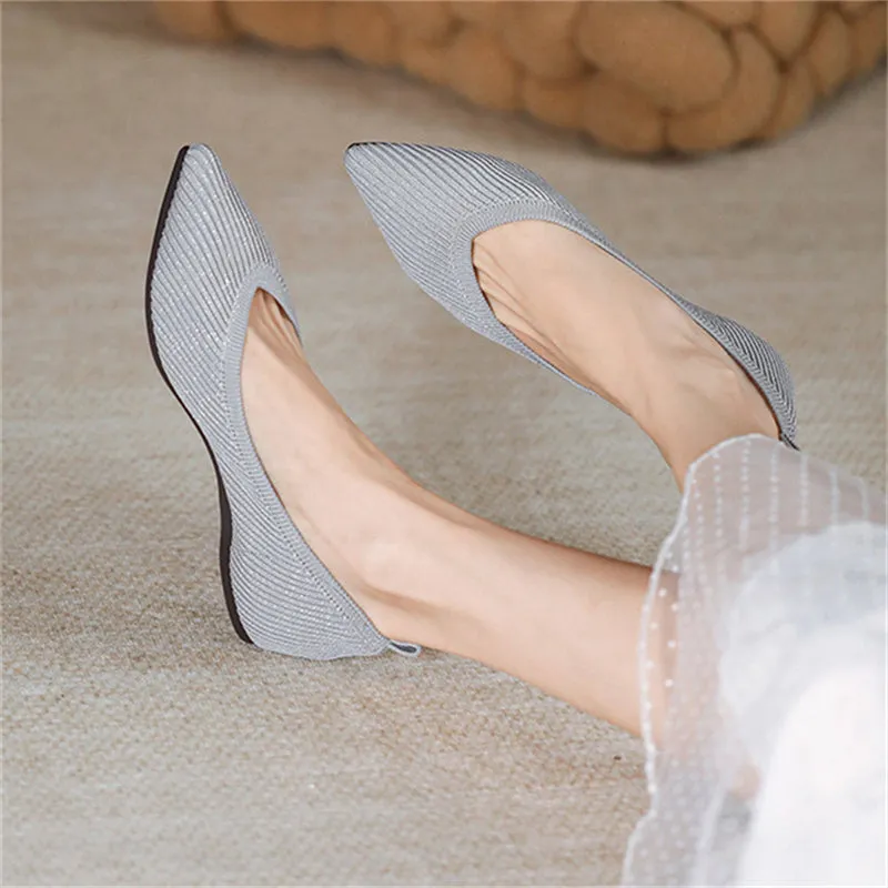 Vogue Solid Color Pointed Toe Flats